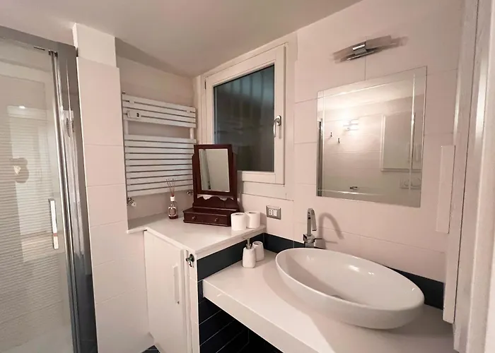 Acadamis - Cielo Nella Stanza Apartamento *