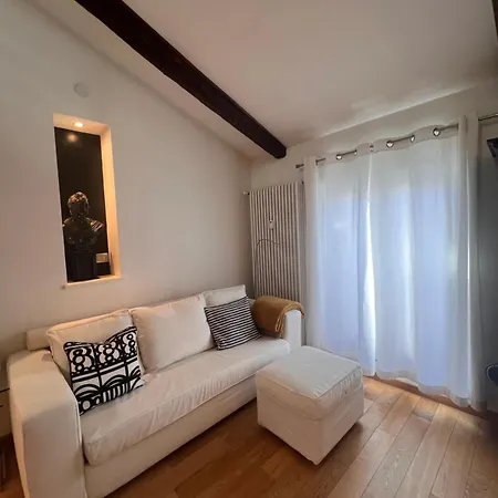 Acadamis - Cielo Nella Stanza Apartmán *