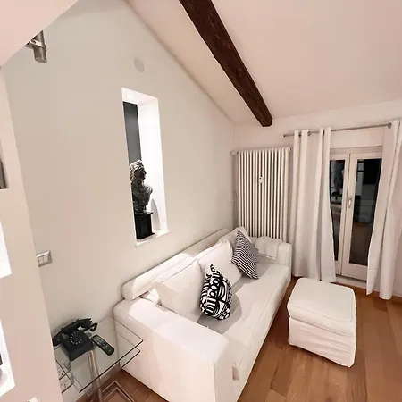 Acadamis - Cielo Nella Stanza 都灵